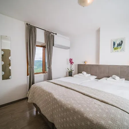 Alojamento de Acomodação e Pequeno-almoço Borgo Motovun