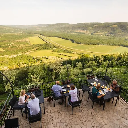 Borgo Alojamento de Acomodação e Pequeno-almoço 3*