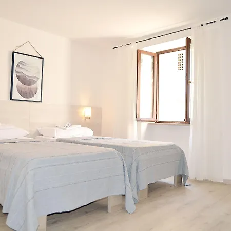 Borgo לינה וארוחת בוקר 3*