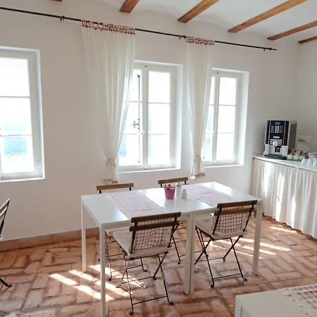 Borgo Oda ve Kahvaltı Motovun