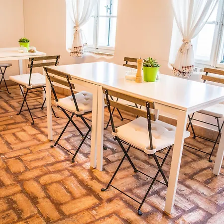 לינה וארוחת בוקר Borgo 3*